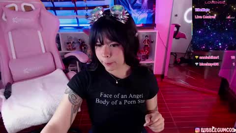 Annie  online show from October 2025 08:06:02 PM