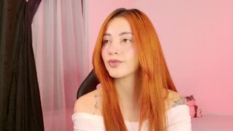 Snapshot of anniemora_ chatting on July 2026 04:40:02 AM Annie online show from July 2026 04:40:02 AM