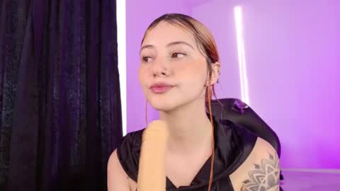 Snapshot of anniemora_ chatting on July 2026 10:48:01 PM Annie online show from July 2026 10:48:01 PM