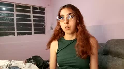 Annie Sparkle online show from October 2025 04:34:01 AM