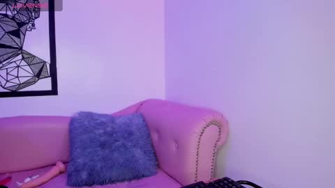 Annie Evans  online show from February 2025 08:24:01 PM