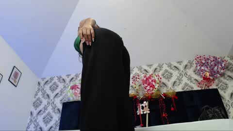 Snapshot of anniieleonhart chatting on January 2025 07:49:01 PM Anniieleonhart online show from January 2025 07:49:01 PM