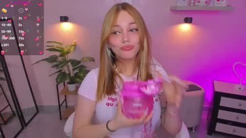 Snapshot of anniita_ chatting on March 2026 03:20:01 AM VIVIANNA online show from March 2026 03:20:01 AM