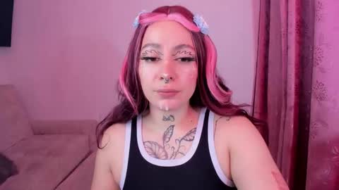 Snapshot of annika_03 chatting on October 2025 12:22:01 AM Gise. online show from October 2025 12:22:01 AM