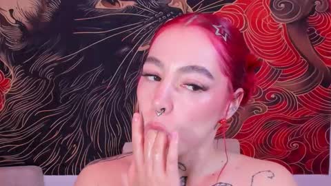 Gise. online show from November 2025 04:37:02 AM