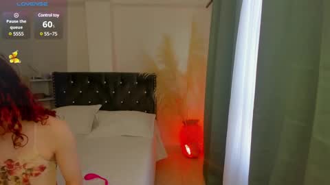 Anntonia Woods  online show from February 2025 02:37:01 PM