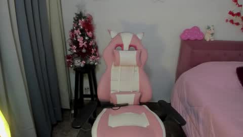 Snapshot of annubis_lia chatting on December 2024 05:25:01 AM SOFIA INDEPENDENT MODEL online show from December 2024 05:25:01 AM