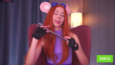 Annuetta online show from November 2025 03:17:02 PM