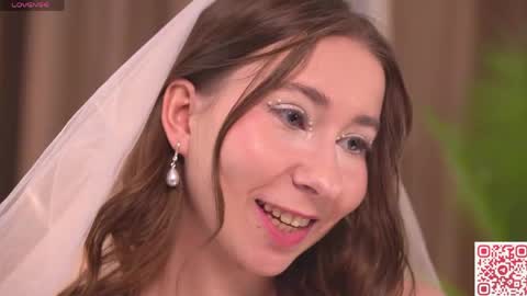 Snapshot of annuetta chatting on May 2026 08:01:01 AM Annuetta online show from May 2026 08:01:01 AM