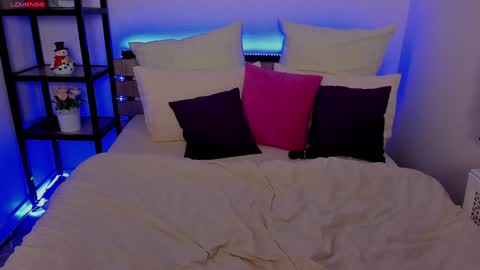 Anna online show from December 2024 04:56:02 AM