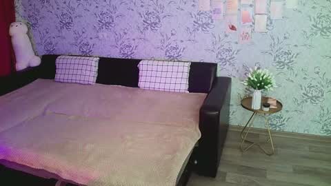 Annie online show from December 2024 04:18:02 AM