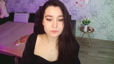 Annie online show from December 2024 04:19:02 PM