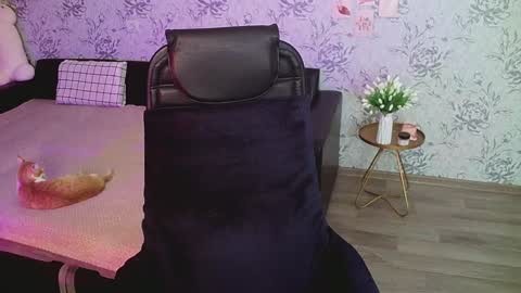 Annie online show from December 2024 12:14:02 AM