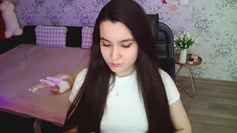 Annie online show from December 2024 06:45:02 AM