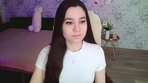 Annie online show from January 2025 06:57:01 AM