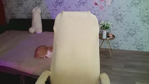 Annie online show from January 2025 07:07:02 AM