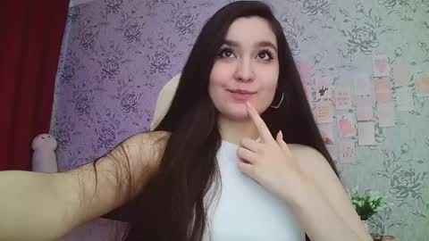 Annie online show from March 2025 04:28:01 AM