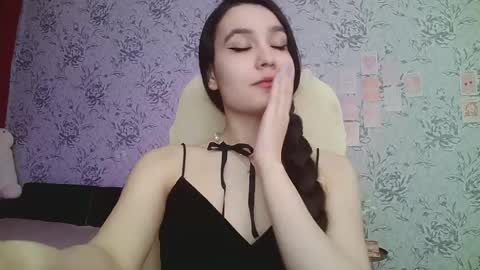 Annie online show from March 2025 04:08:02 AM