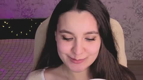 Annie online show from April 2026 02:44:01 AM