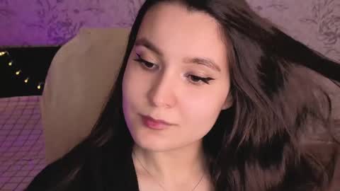 Snapshot of anny_shine chatting on May 2026 01:25:01 AM Annie online show from May 2026 01:25:01 AM