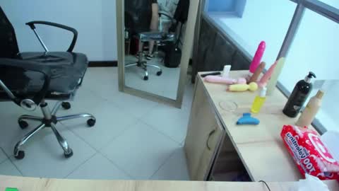 Anny online show from September 2025 04:29:01 PM