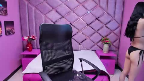 Anny online show from September 2025 05:16:02 PM