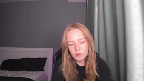 Snapshot of annyfourse chatting on December 2024 04:49:02 PM AnnyFourse online show from December 2024 04:49:02 PM