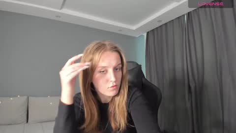 Snapshot of annyfourse chatting on December 2024 12:55:02 PM AnnyFourse online show from December 2024 12:55:02 PM