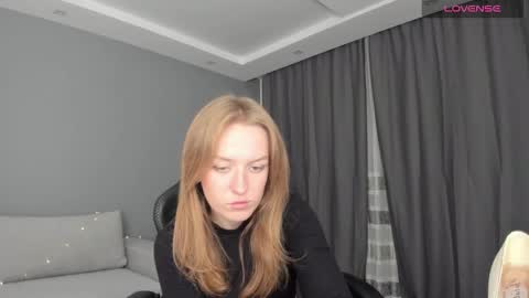 Snapshot of annyfourse chatting on December 2024 12:33:01 AM AnnyFourse online show from December 2024 12:33:01 AM