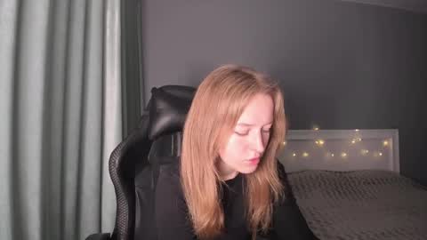 Snapshot of annyfourse chatting on December 2024 07:49:02 AM AnnyFourse online show from December 2024 07:49:02 AM