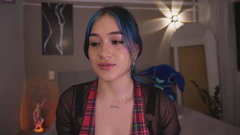    online show from December 2025 04:54:01 AM