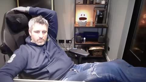 Snapshot of anonymousblokeuk chatting on December 2024 02:35:01 AM anonymousblokeuk online show from December 2024 02:35:01 AM