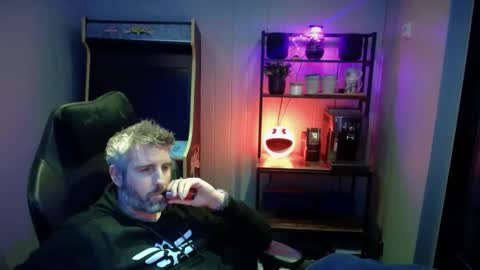 Snapshot of anonymousblokeuk chatting on January 2025 04:27:01 PM anonymousblokeuk online show from January 2025 04:27:01 PM