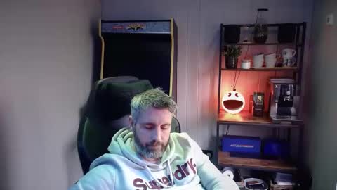 Snapshot of anonymousblokeuk chatting on January 2025 01:38:01 PM anonymousblokeuk online show from January 2025 01:38:01 PM