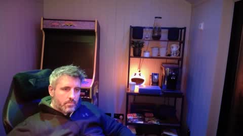 Snapshot of anonymousblokeuk chatting on February 2025 12:13:01 AM anonymousblokeuk online show from February 2025 12:13:01 AM