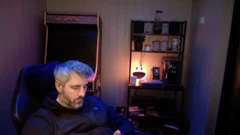 Snapshot of anonymousblokeuk chatting on February 2025 12:19:02 AM anonymousblokeuk online show from February 2025 12:19:02 AM