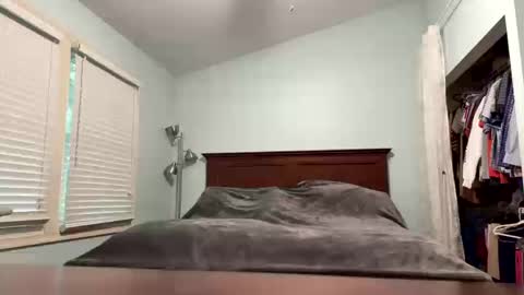 anonymousfrederick76 online show from October 2025 10:01:01 PM