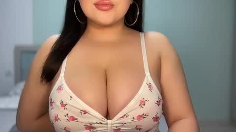 Snapshot of anora_sunny chatting on September 2025 07:30:01 PM Any online show from September 2025 07:30:01 PM