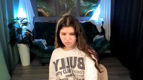 Anora online show from November 2025 01:44:01 PM