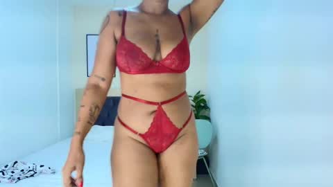 Snapshot of anouk_solen chatting on October 2025 03:37:01 AM Anna online show from October 2025 03:37:01 AM