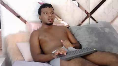 anthony online show from February 2025 09:37:02 PM