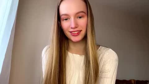 Snapshot of antionettepulgarin chatting on February 2026 02:07:01 PM Viktoria online show from February 2026 02:07:01 PM