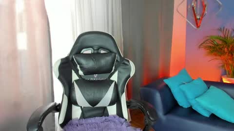 Snapshot of anto_thompson chatting on April 2026 08:44:01 PM Antonella online show from April 2026 08:44:01 PM