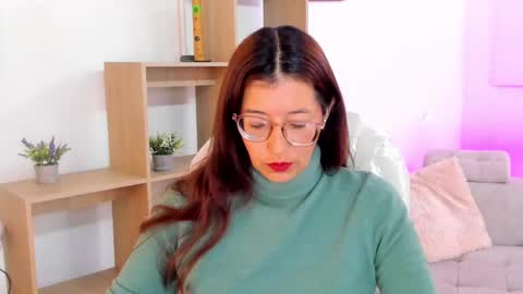 Antonella online show from September 2025 01:15:01 PM