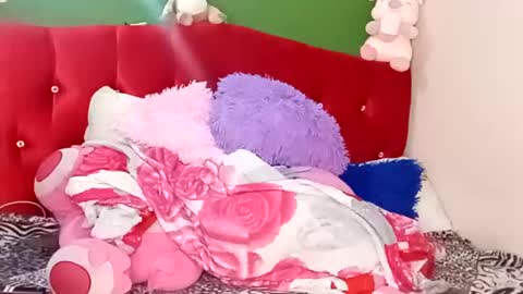 Snapshot of antonela_bigboobs1 chatting on October 2025 05:25:01 AM Antonela PINKI online show from October 2025 05:25:01 AM