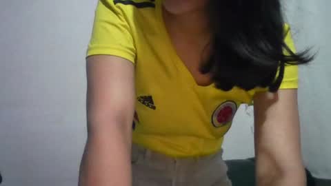 Snapshot of antonella_gomez22 chatting on July 2026 04:40:01 AM Antonella online show from July 2026 04:40:01 AM