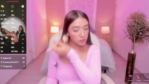 Snapshot of antonella_grayy chatting on April 2026 01:41:02 PM Antonella Grayy online show from April 2026 01:41:02 PM