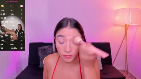 Snapshot of antonella_grayy chatting on July 2026 02:18:02 PM Antonella Grayy online show from July 2026 02:18:02 PM
