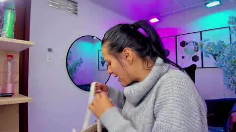 Snapshot of antonella_rivers chatting on May 2026 12:43:01 PM Antonella. online show from May 2026 12:43:01 PM