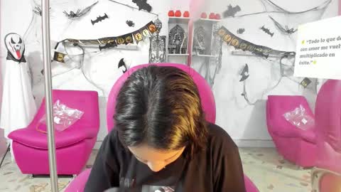 ANTONELLA online show from November 2025 12:32:01 AM